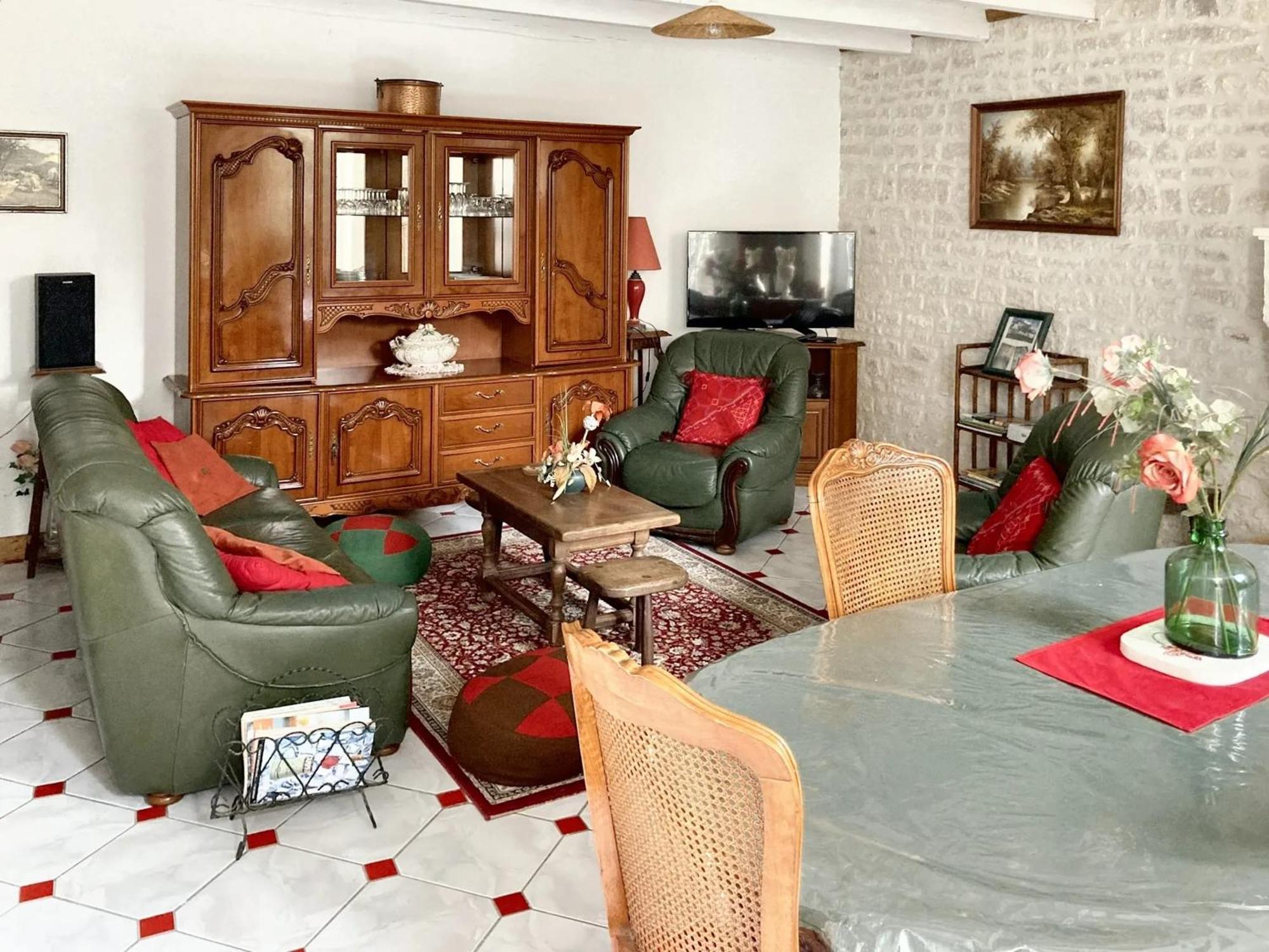 Maison Confortable Au Coeur De Fleurac Avec Grand Jardin מראה חיצוני תמונה